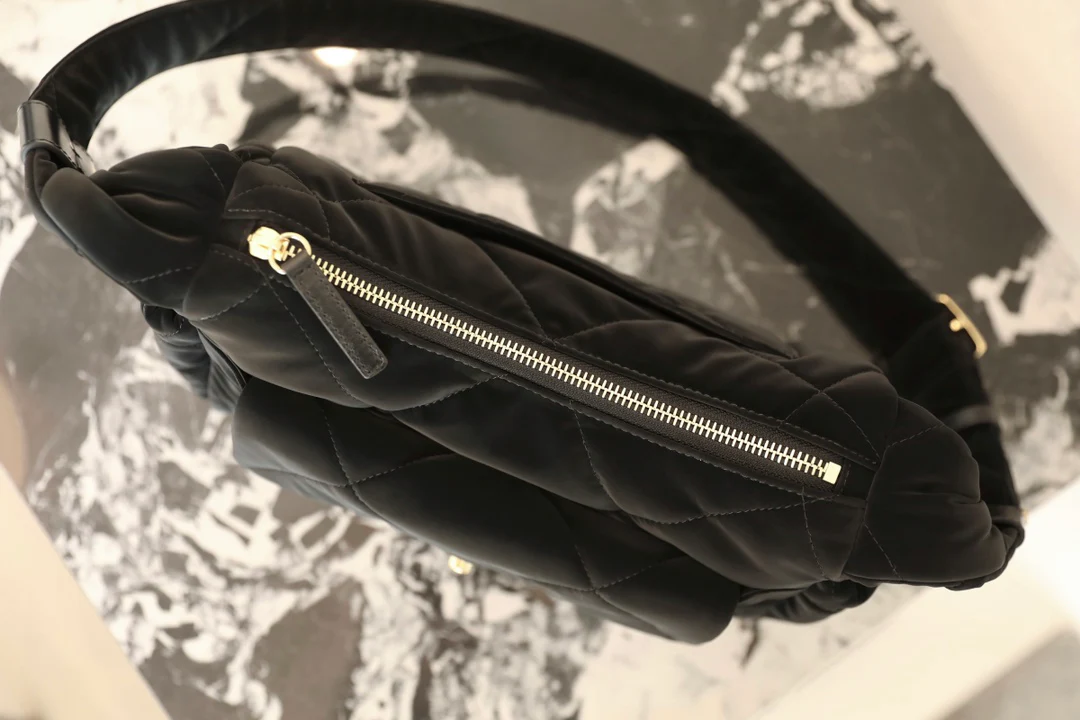 Chanel Grandsac Bowling Black