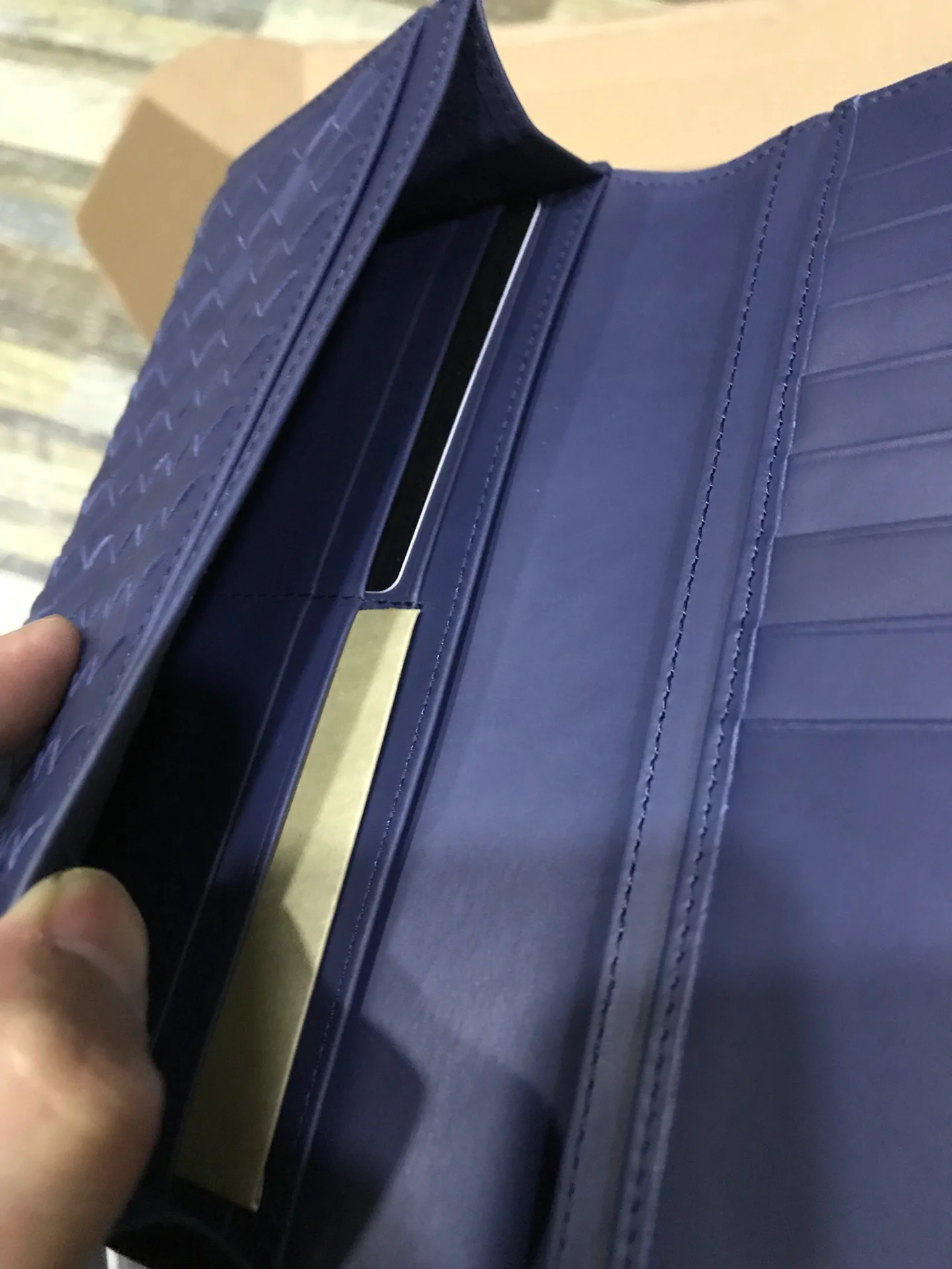 BV 翻盖长夹-意大利原厂胎牛皮