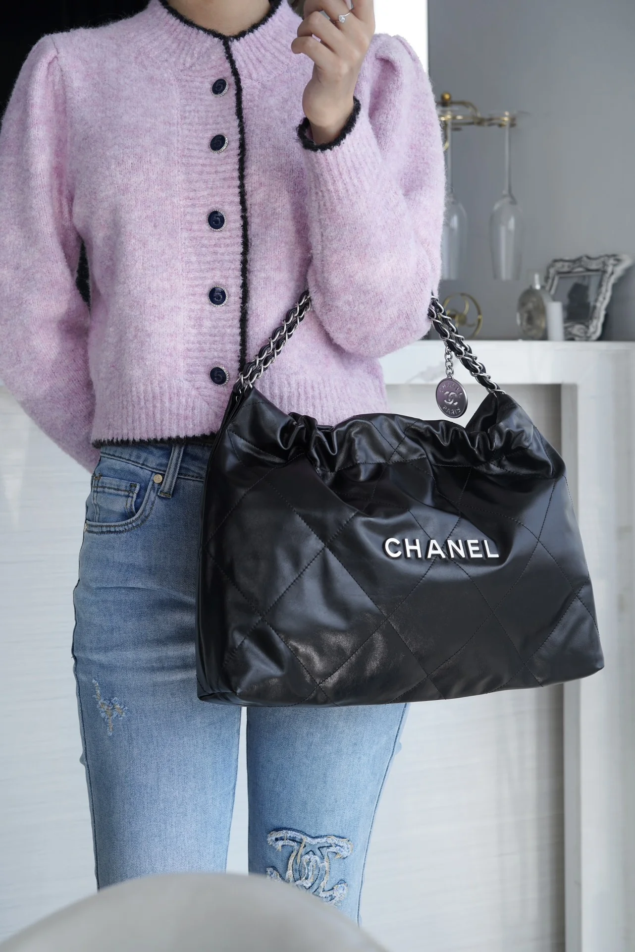 Сумка Chanel No. 22 - горизонтальная - черная