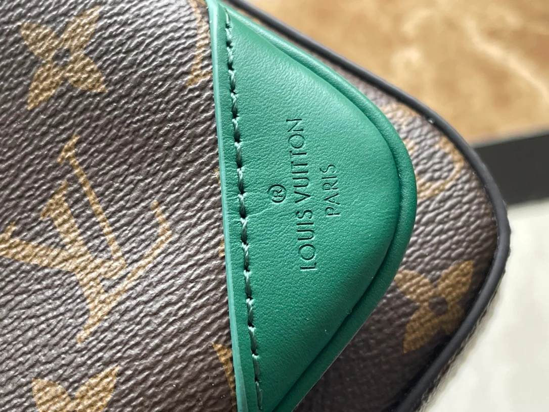 Сумка-мессенджер LV Trio - коричневая