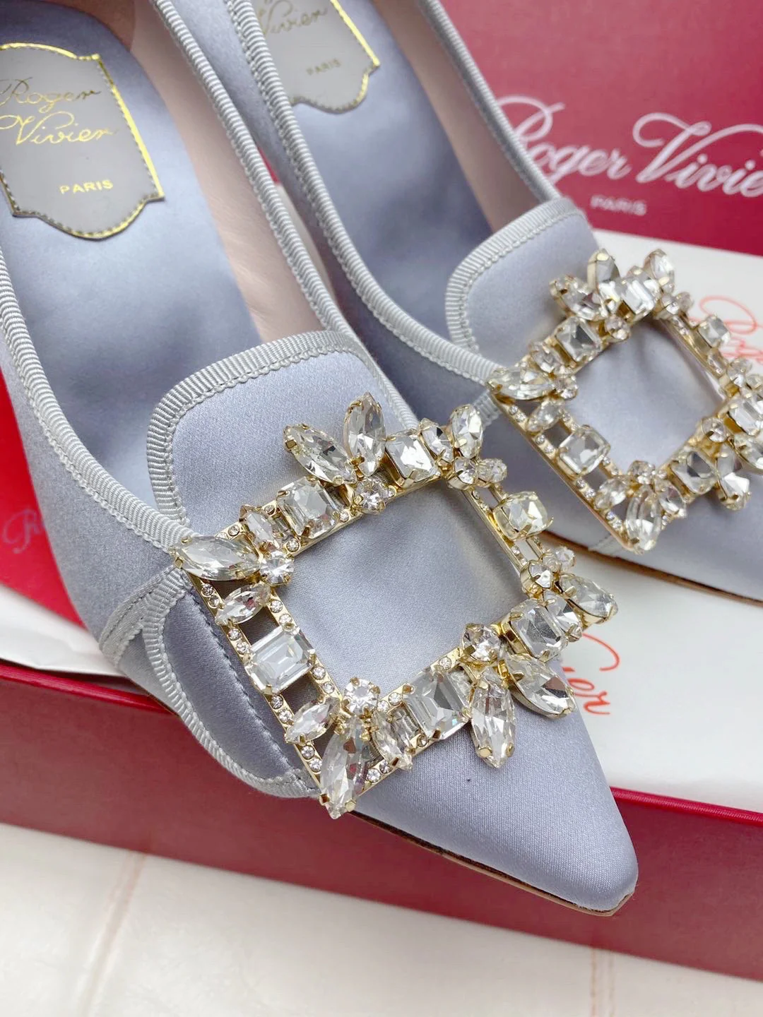 Обувь RV Shoes - Новинка ранней весны 2023 года - Туфли на высоком каблуке с пряжкой в ??виде снежинки - Серебристые