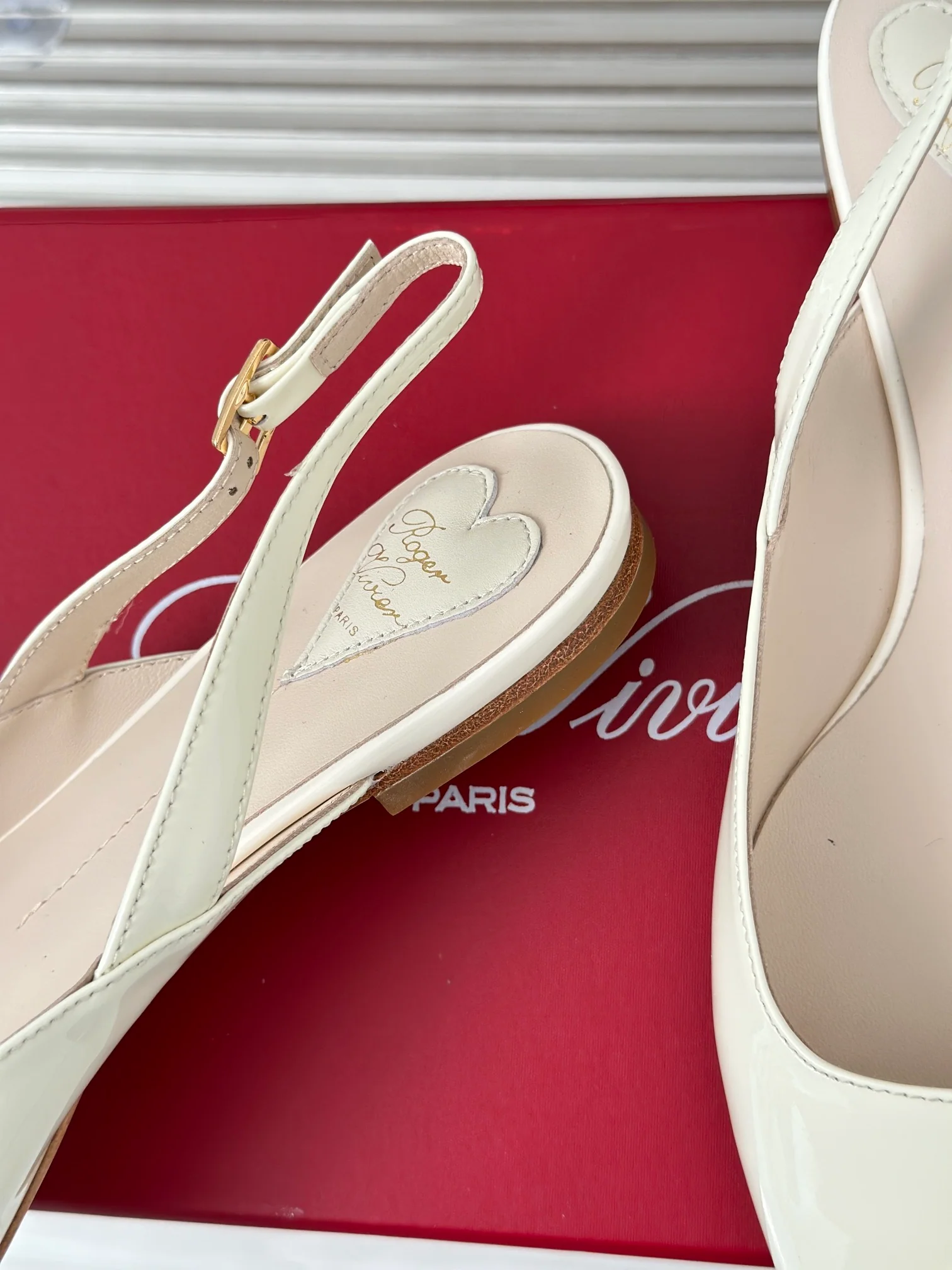 Обувь RV Shoes - Новинка весны/осени 2023 - Сандалии-балетки с бантом и сердечком