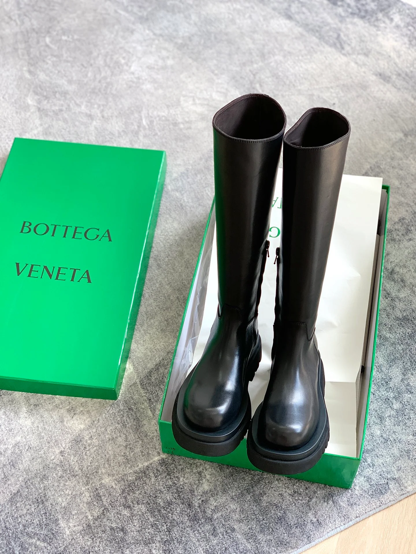 Новая модель BV 2022 — сапоги для верховой езды на платформе.