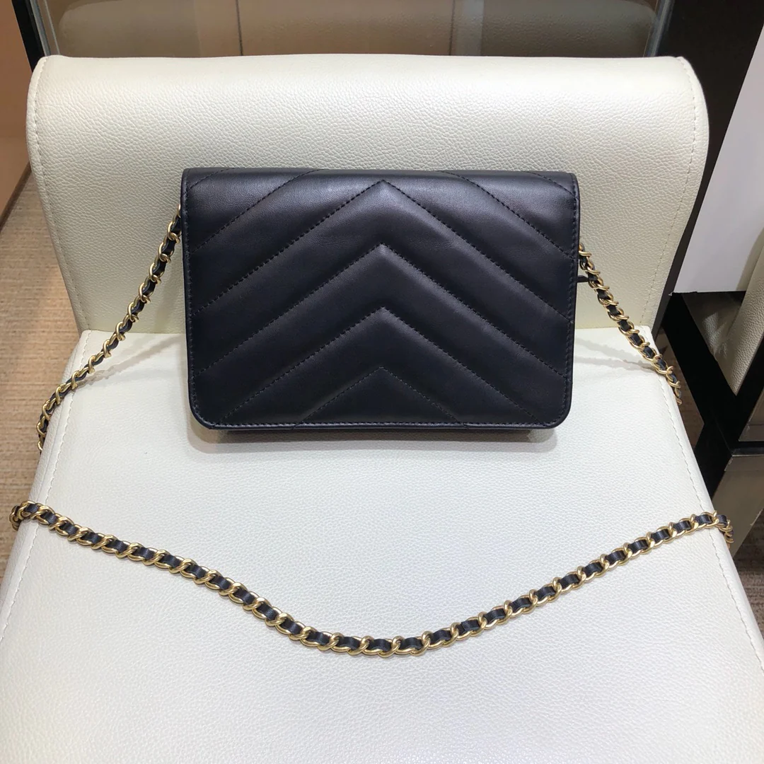 Винтажная матовая золотая сумка через плечо Chanel WOC с цепочкой - 1 шт.