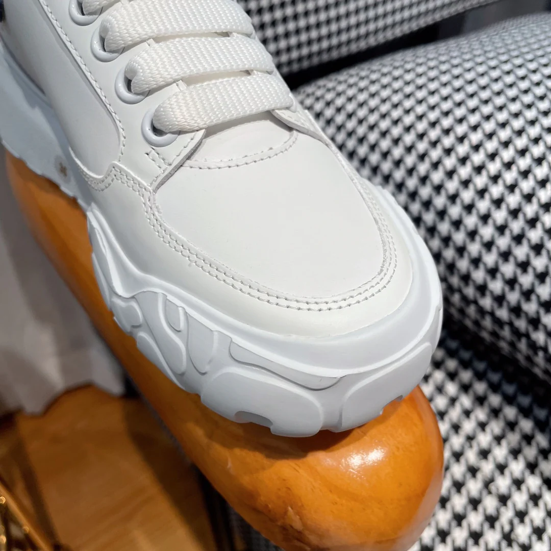 McQueen - Новые кроссовки - Замшевые с синей задней частью