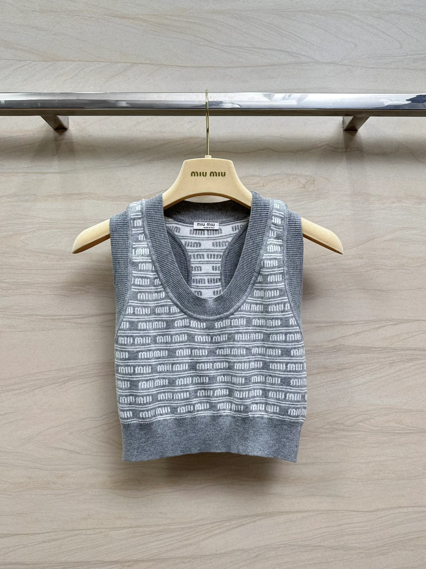 Miu Miu-2404 - Милый и стильный девичий элегантный костюм, омолаживающий