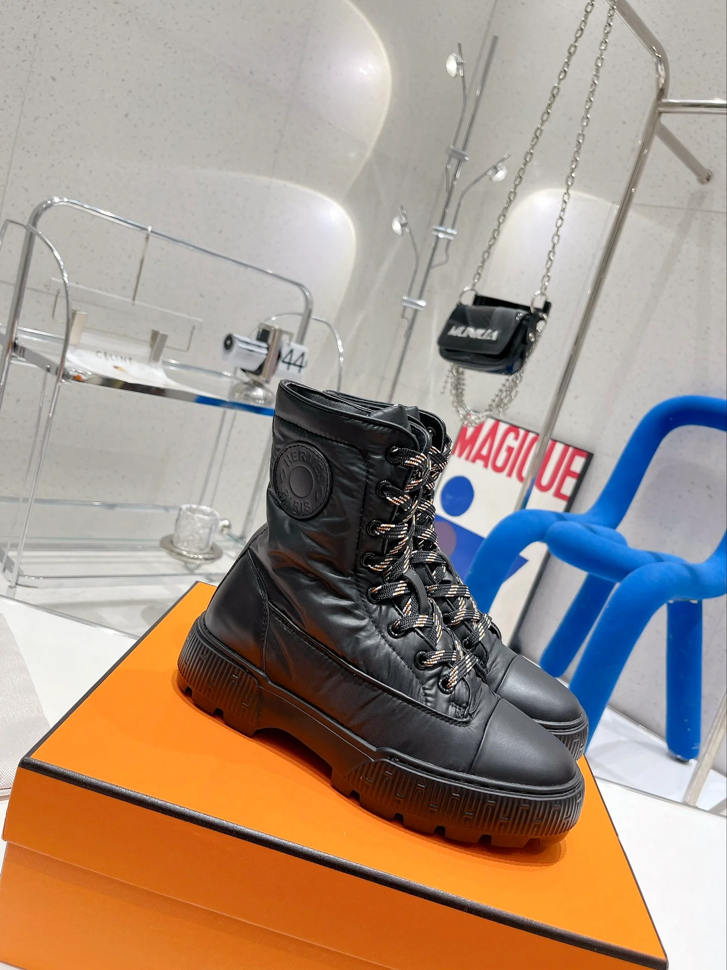 Новинка сезона осень/зима 2022 от Hermes - короткие сапоги и пуховые сапоги - 2