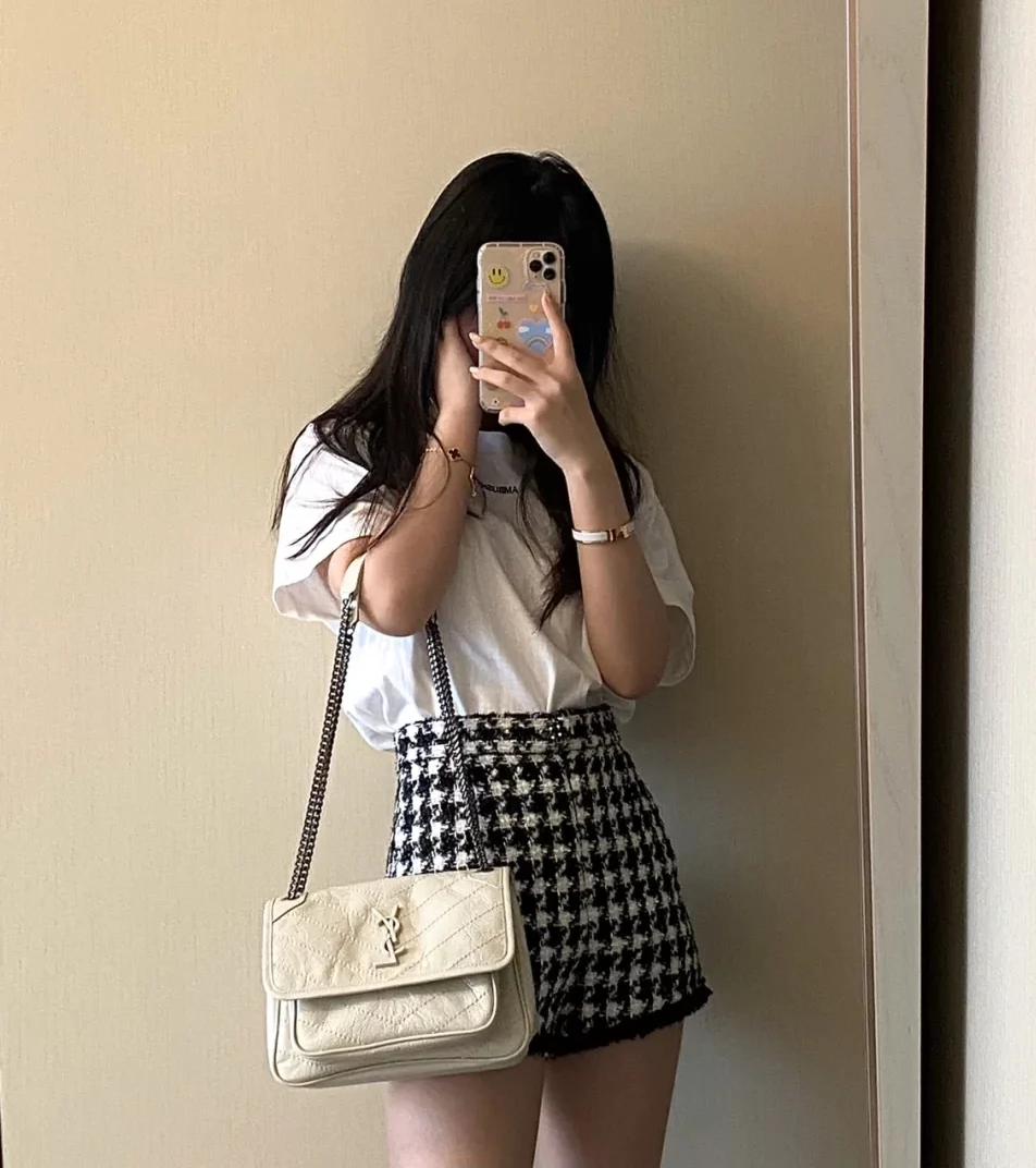 Фото тела YSL-niki-baby-22cm-leather-off-white