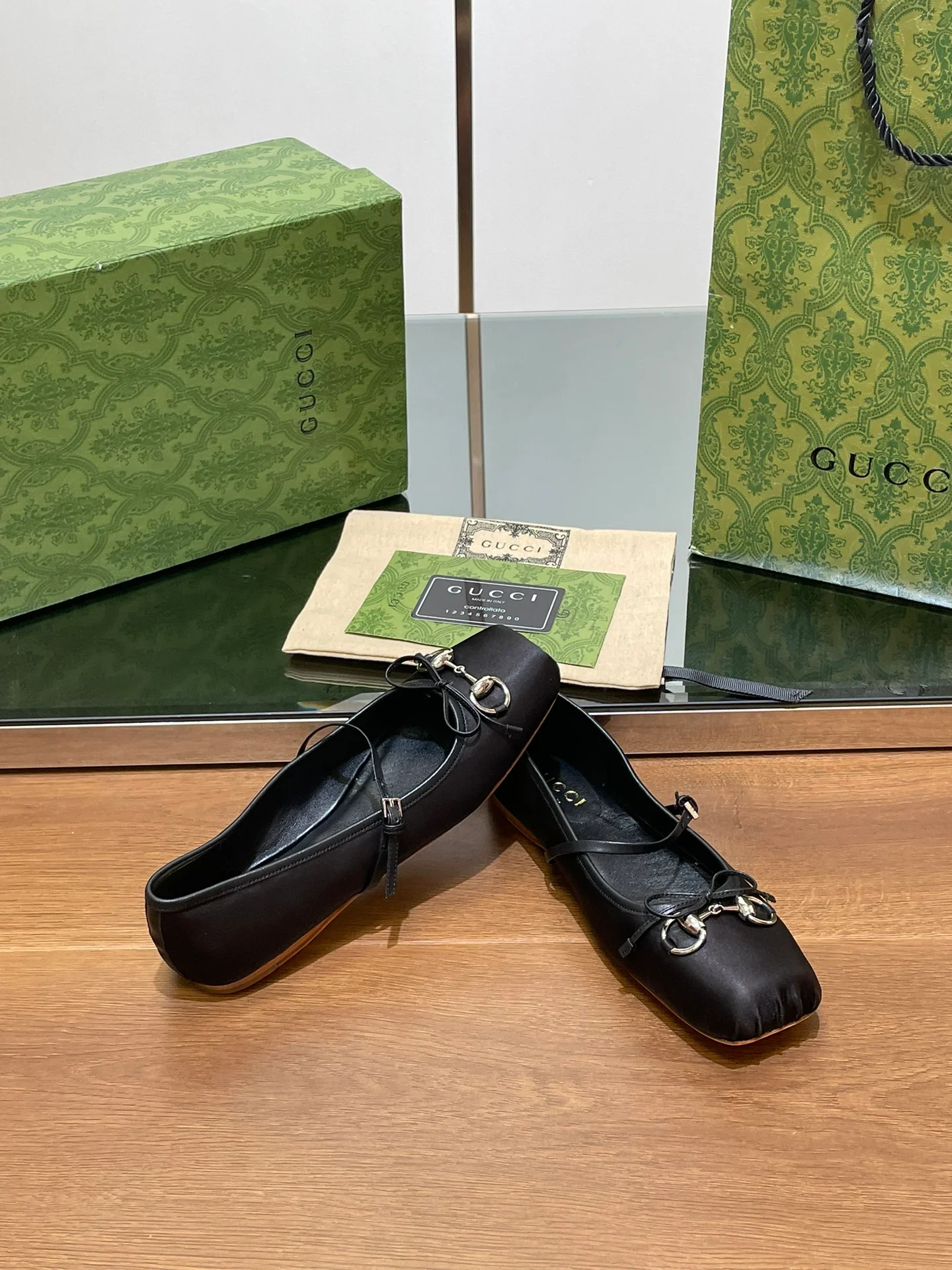 Балетки Gucci 2024 Ballet Step Buckle Flats - черные