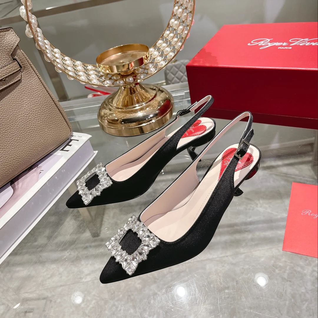 Обувь RV Shoes - Новинка ранней весны 2023 года - Туфли на низком каблуке с острым носком из натуральной кожи - Черные