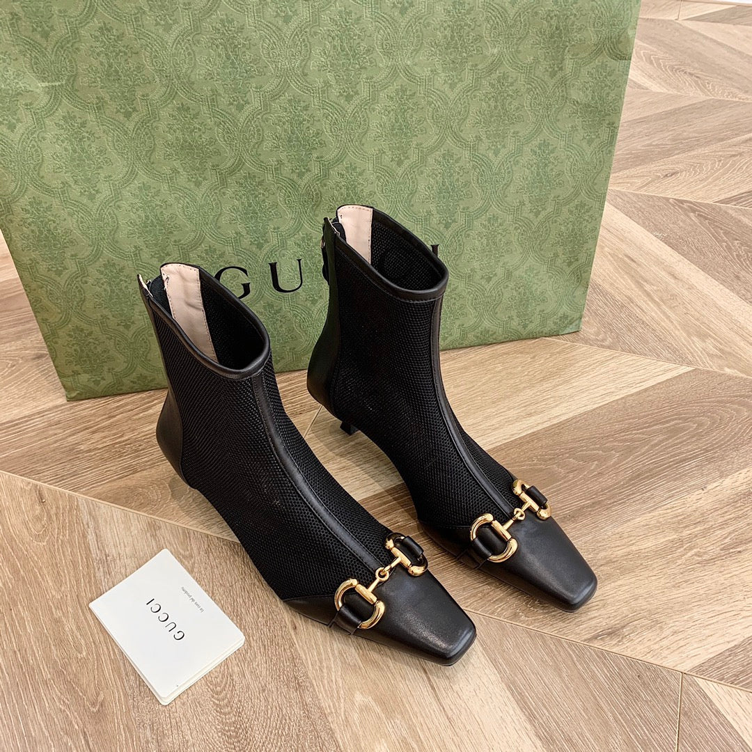 Ботильоны Gucci Street с пряжкой, острым носком и низким каблуком - 1