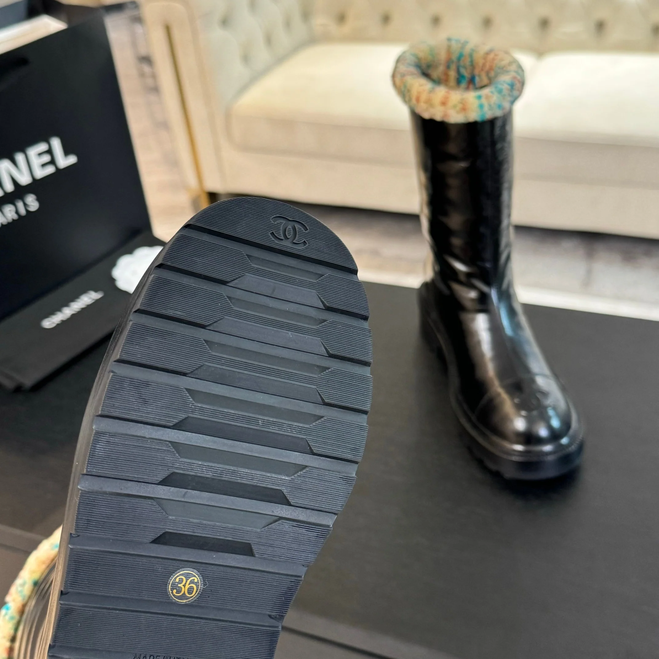 Chanel - Шерстяные сапоги на платформе - Черные