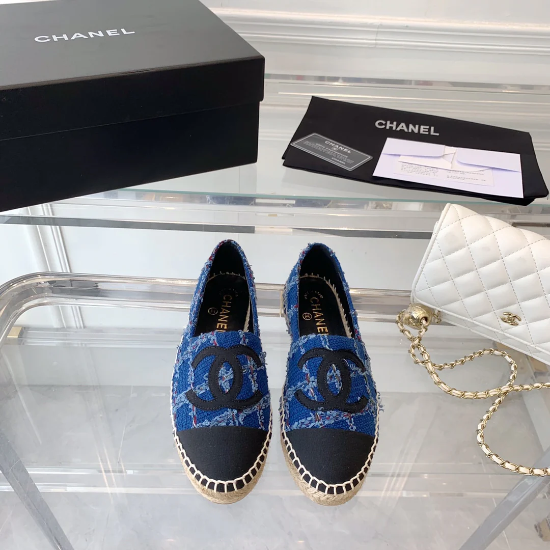 Новинка сезона весна/лето 2023 от Chanel - Шерстяные рыбацкие туфли