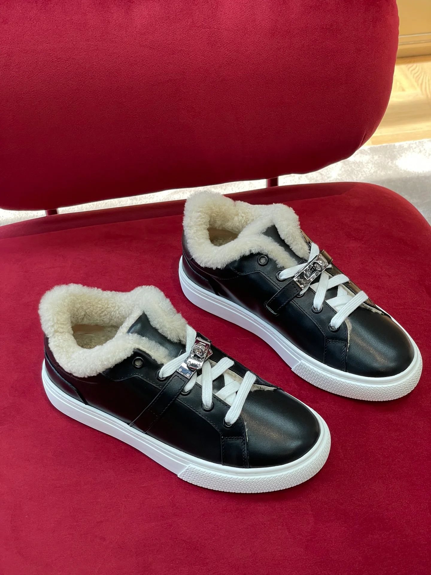 Шерстяные кроссовки Hermes 2022 года