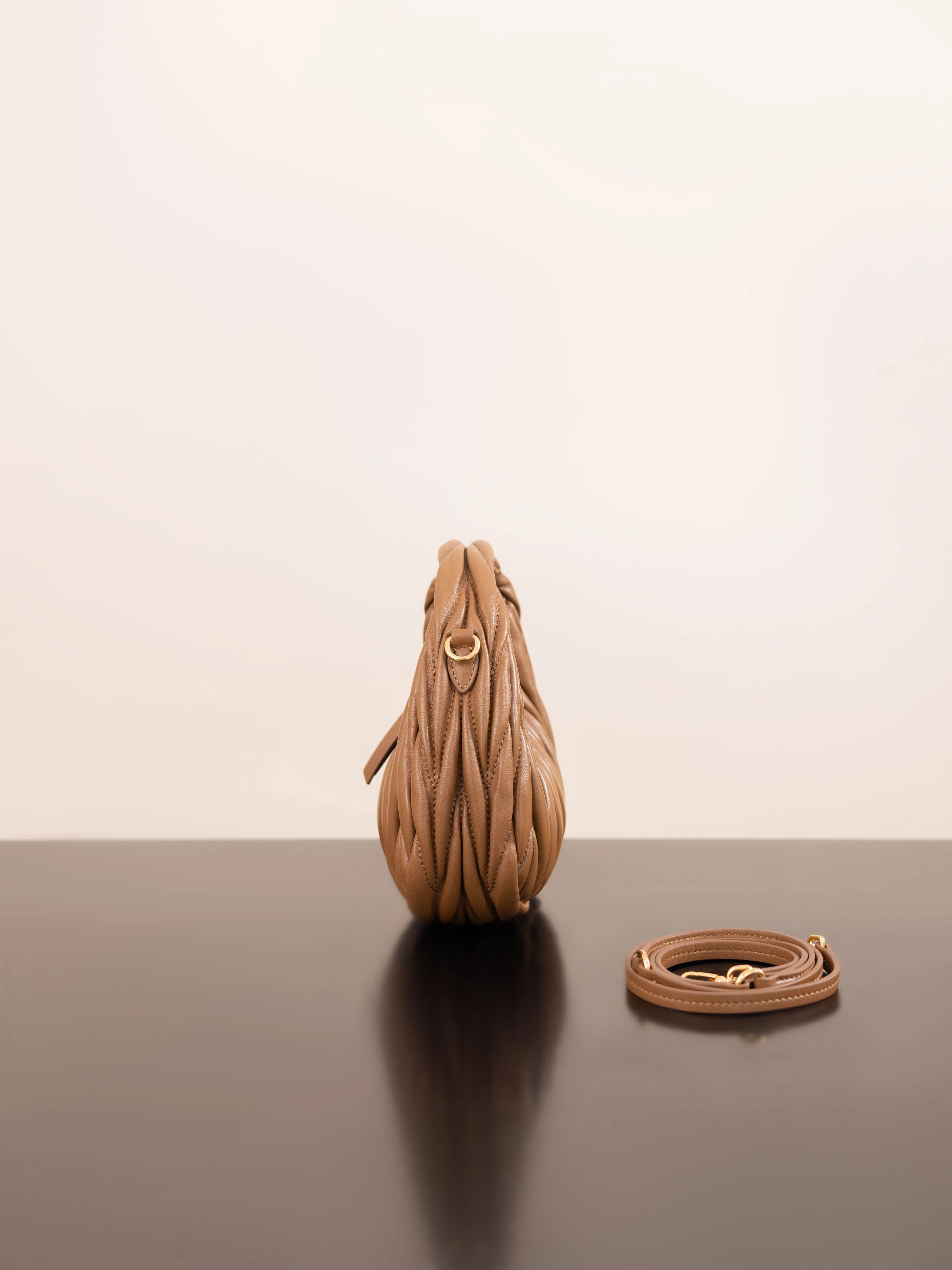 Miu Miu - Мини-сумочка из овечьей кожи - Коричневый