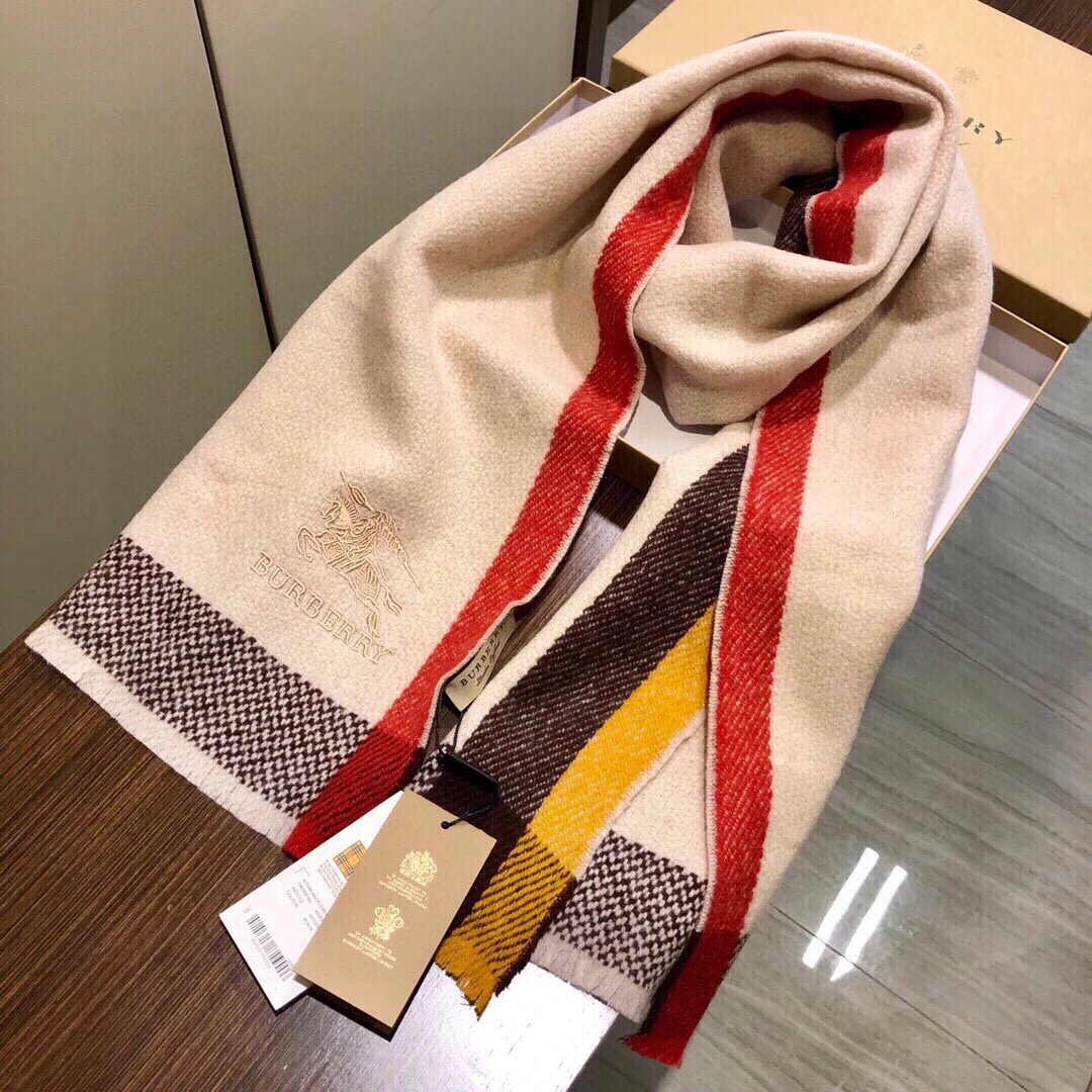 Шарф из овчины Burberry - Размер 32 - 180 см