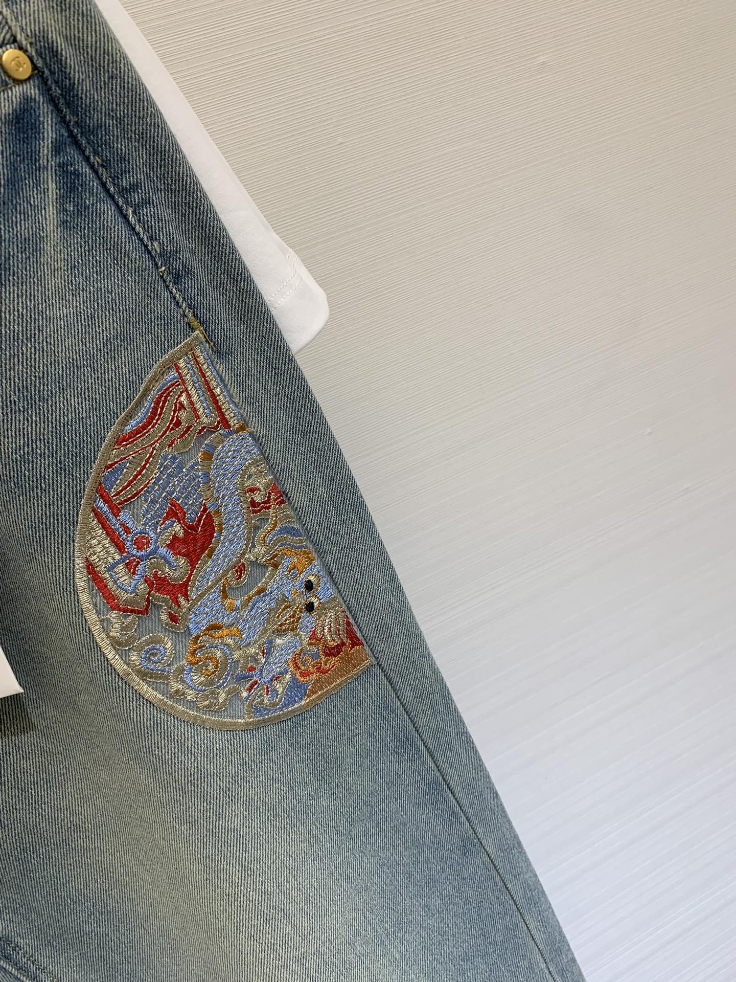 Джинсы Chanel 2403 в китайском стиле ретро