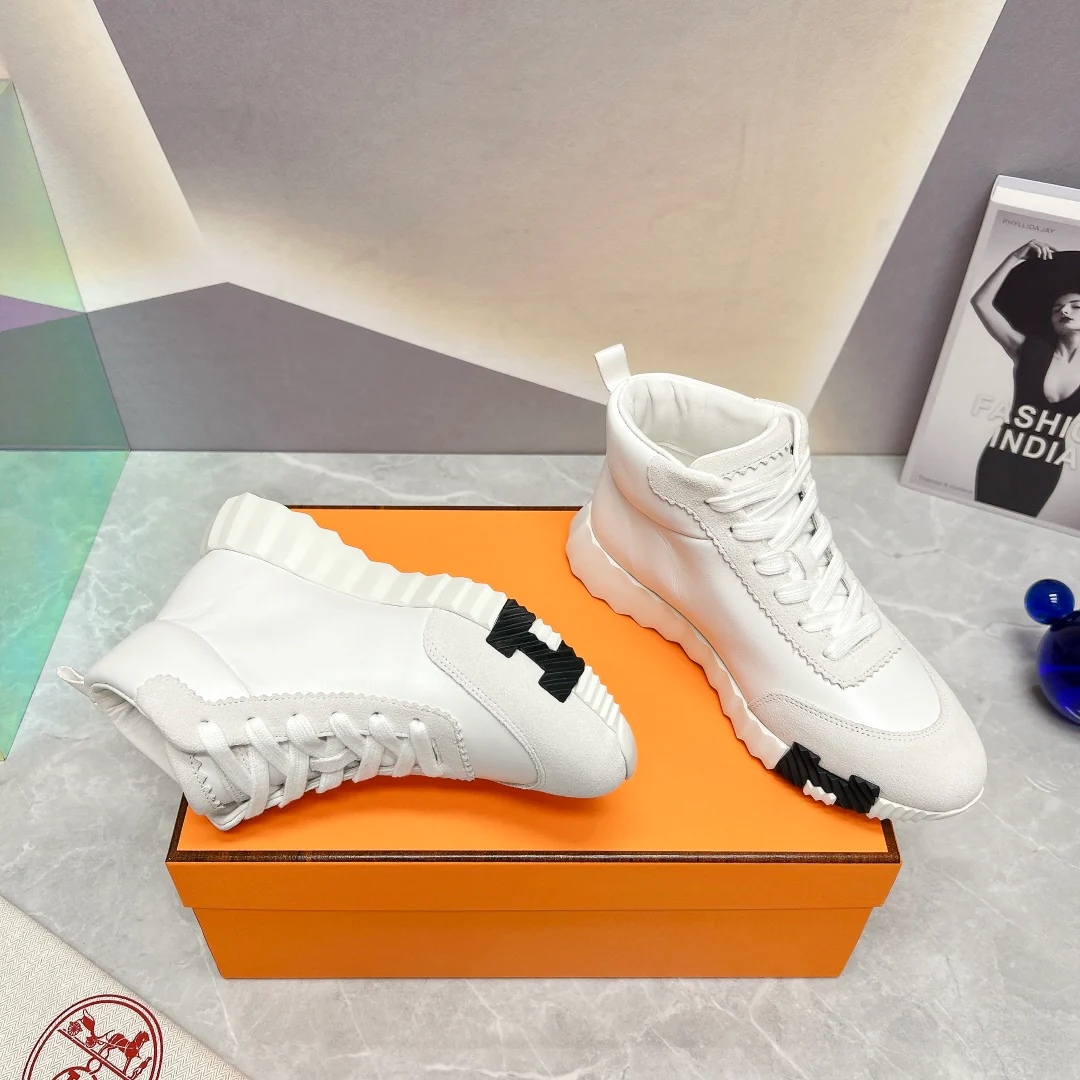 Новинка сезона весна/лето 2023 от Hermes - Кожаные высокие повседневные туфли - Белые