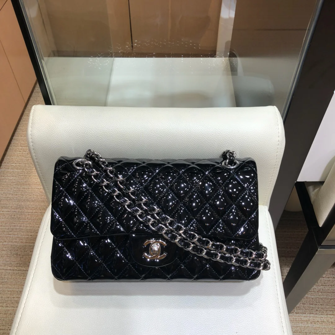 Сумка Chanel CF - лакированная кожа - серебряная цепочка - 25 см