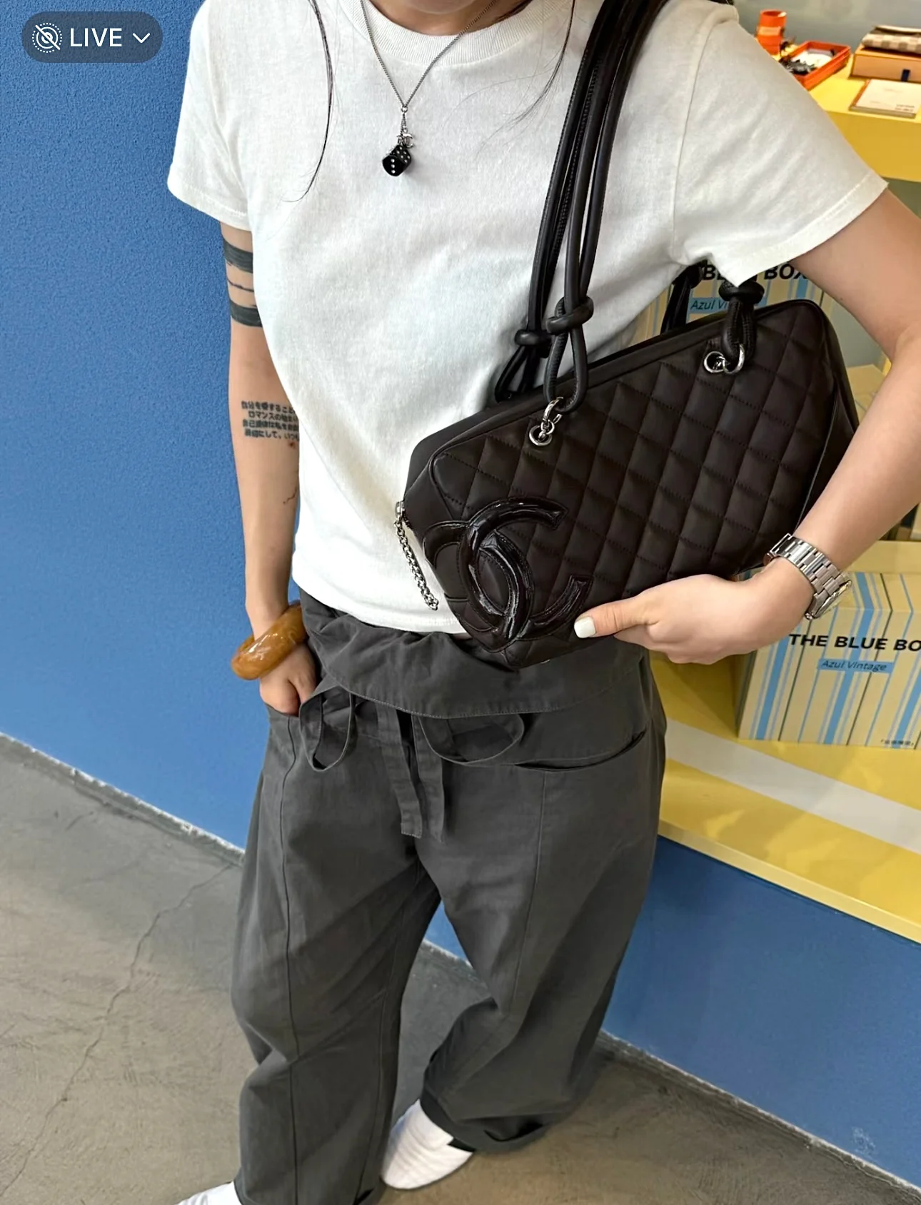 Chanel - Классическая, вневременная винтажная большая сумка-подушка Kang Peng