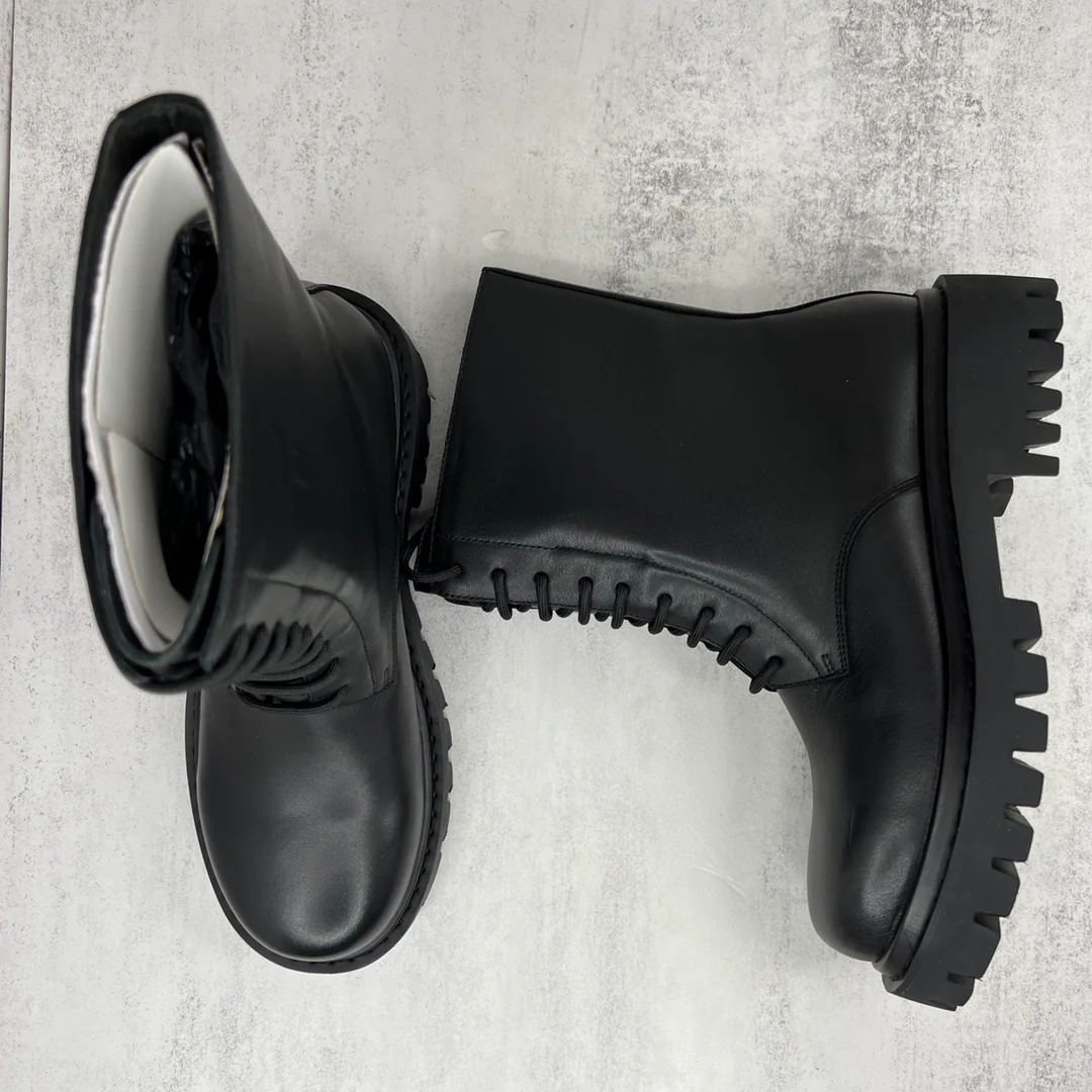 Повседневные ботинки Balenciaga Strike 22s на платформе, шнуровки, полностью кожаные.