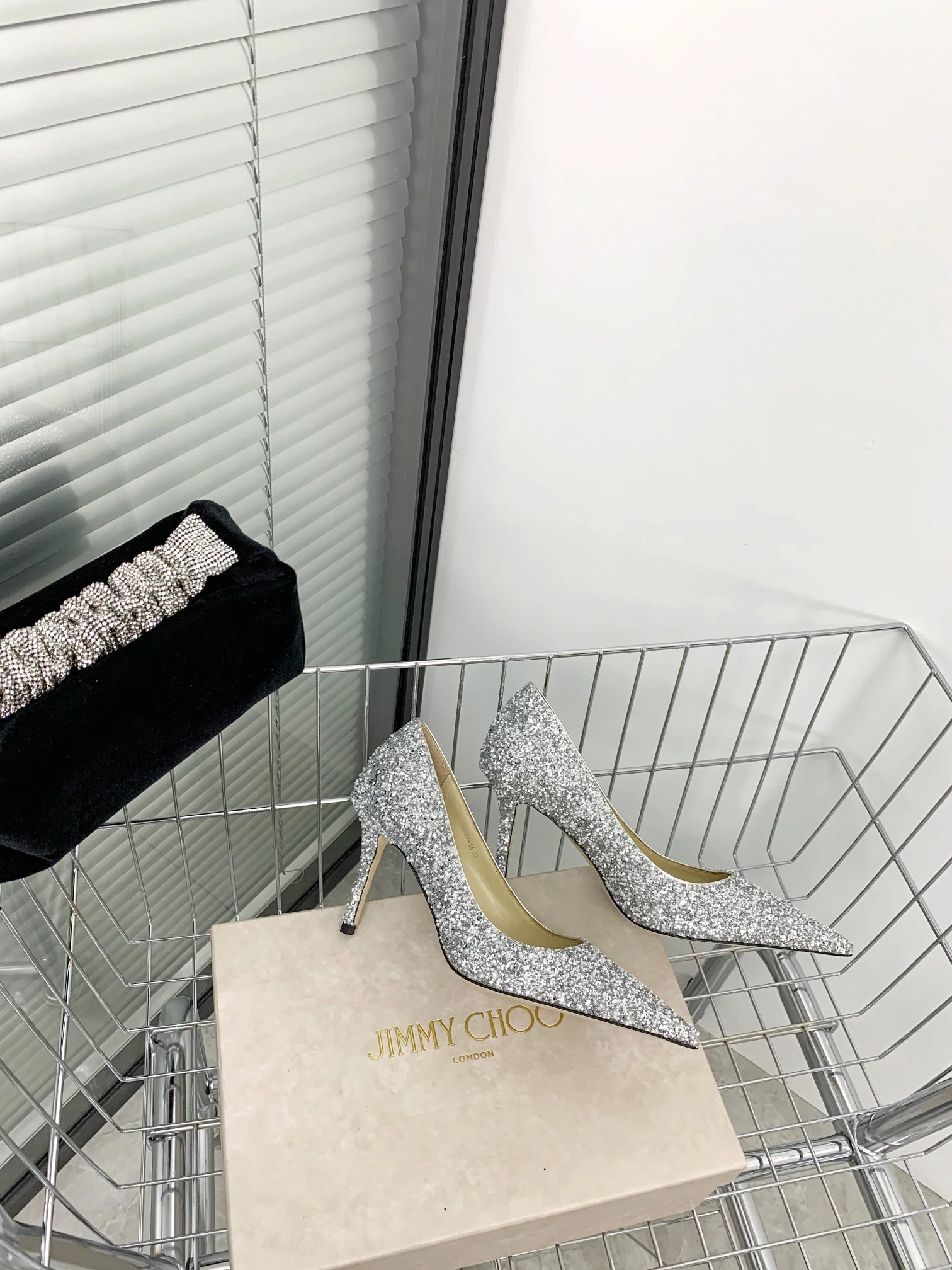 Новые поступления коллекции Jimmy весна/лето 2022 - Туфли на высоком каблуке с пайетками - 2