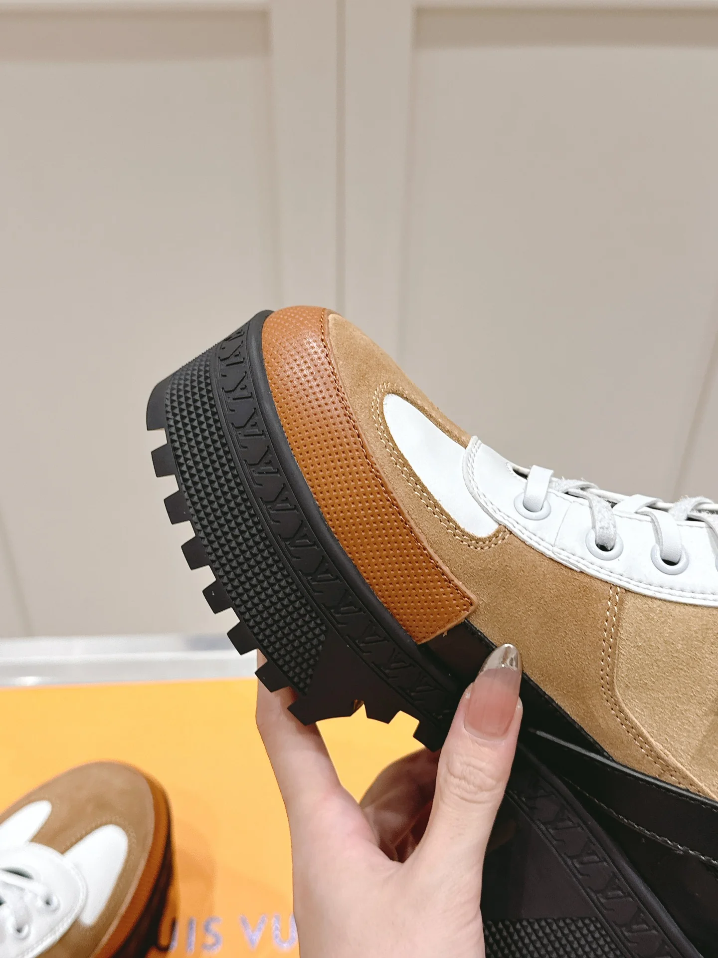 Пряжка для ремня LV-2024 - Ботинки Martin - Кофейно-коричневый