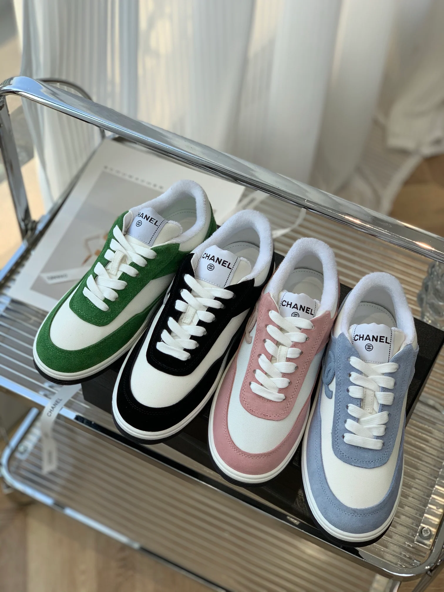 Кроссовки Chanel из парусины - синие