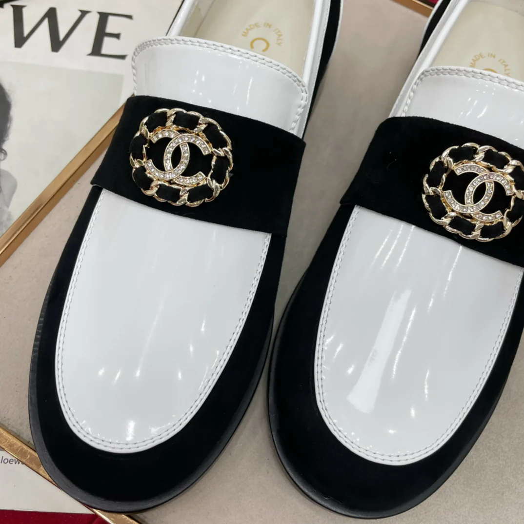 Винтажные лоферы Chanel - белые