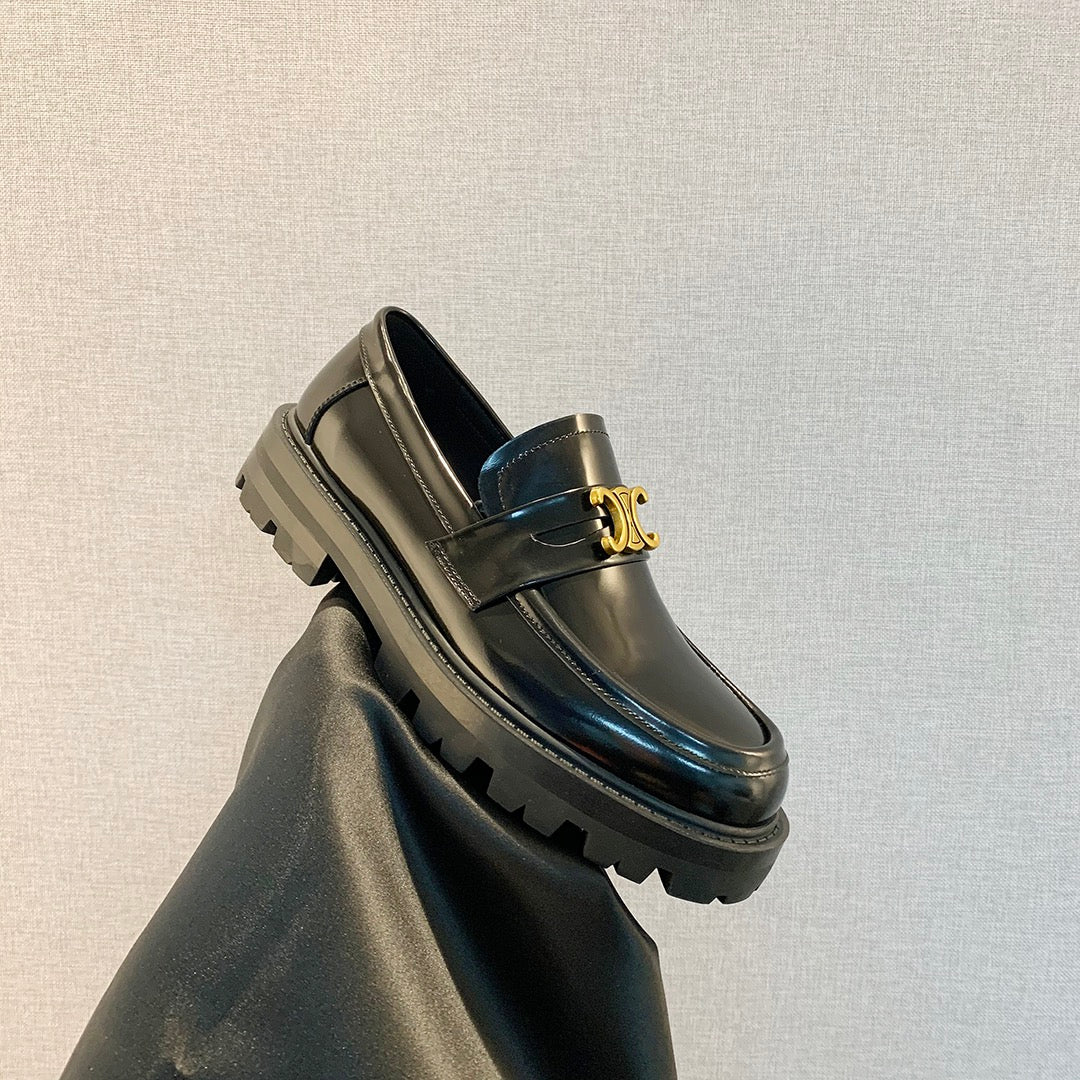 Новинка сезона весна/лето 2023 от Celine - Лоферы Arc de Triomphe - Черные