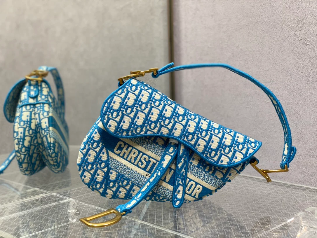 Сумка Dior Saddle Bag - с вышивкой - маленькая, синяя - 25 см
