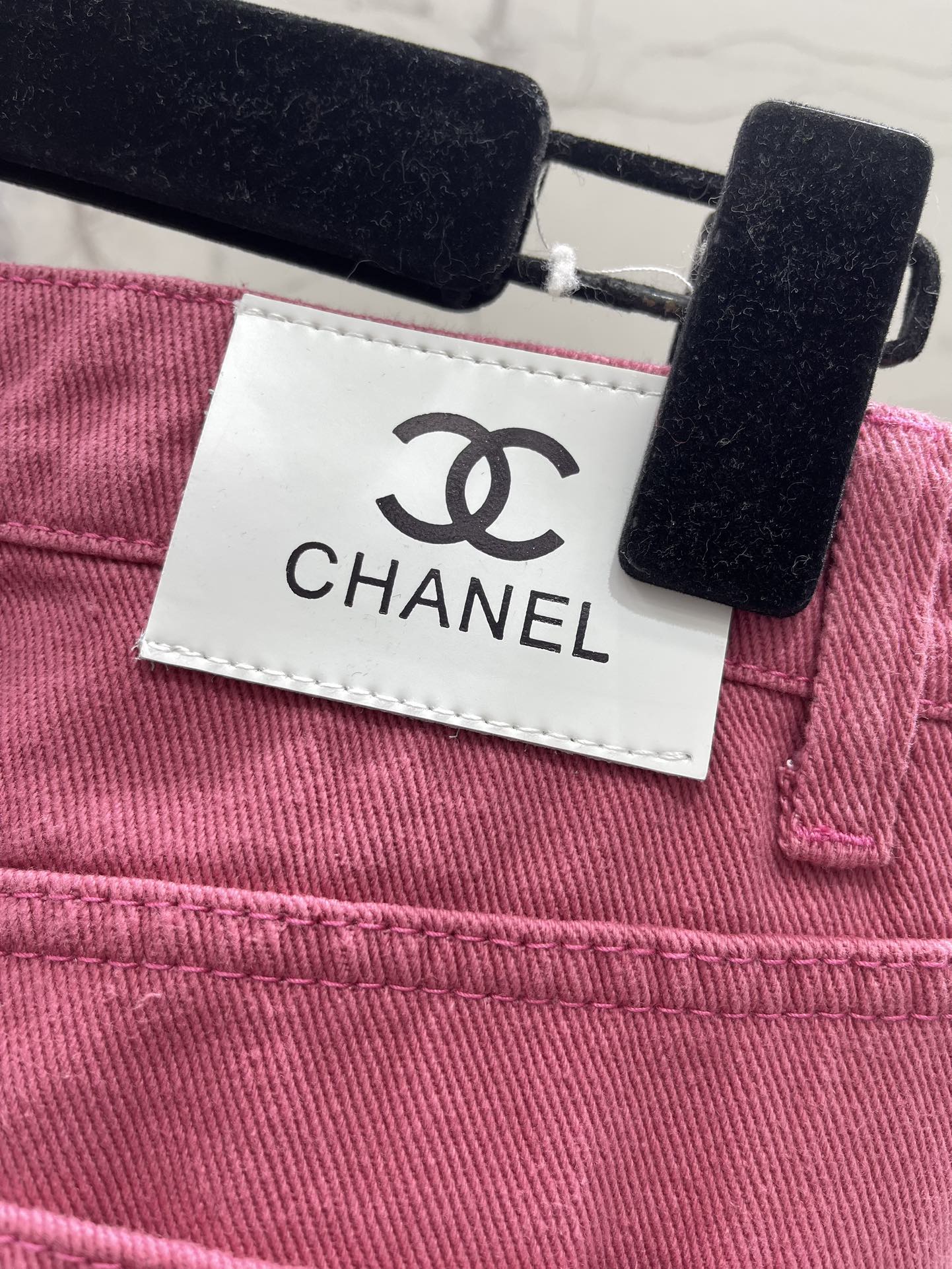 Джинсы прямого кроя Chanel 2403 со звездным узором