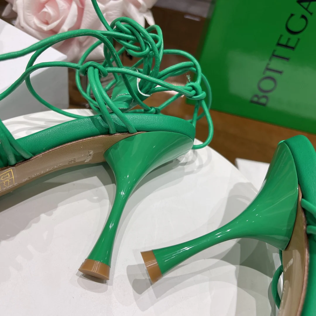 BV - Зеленые плетеные туфли на каблуках