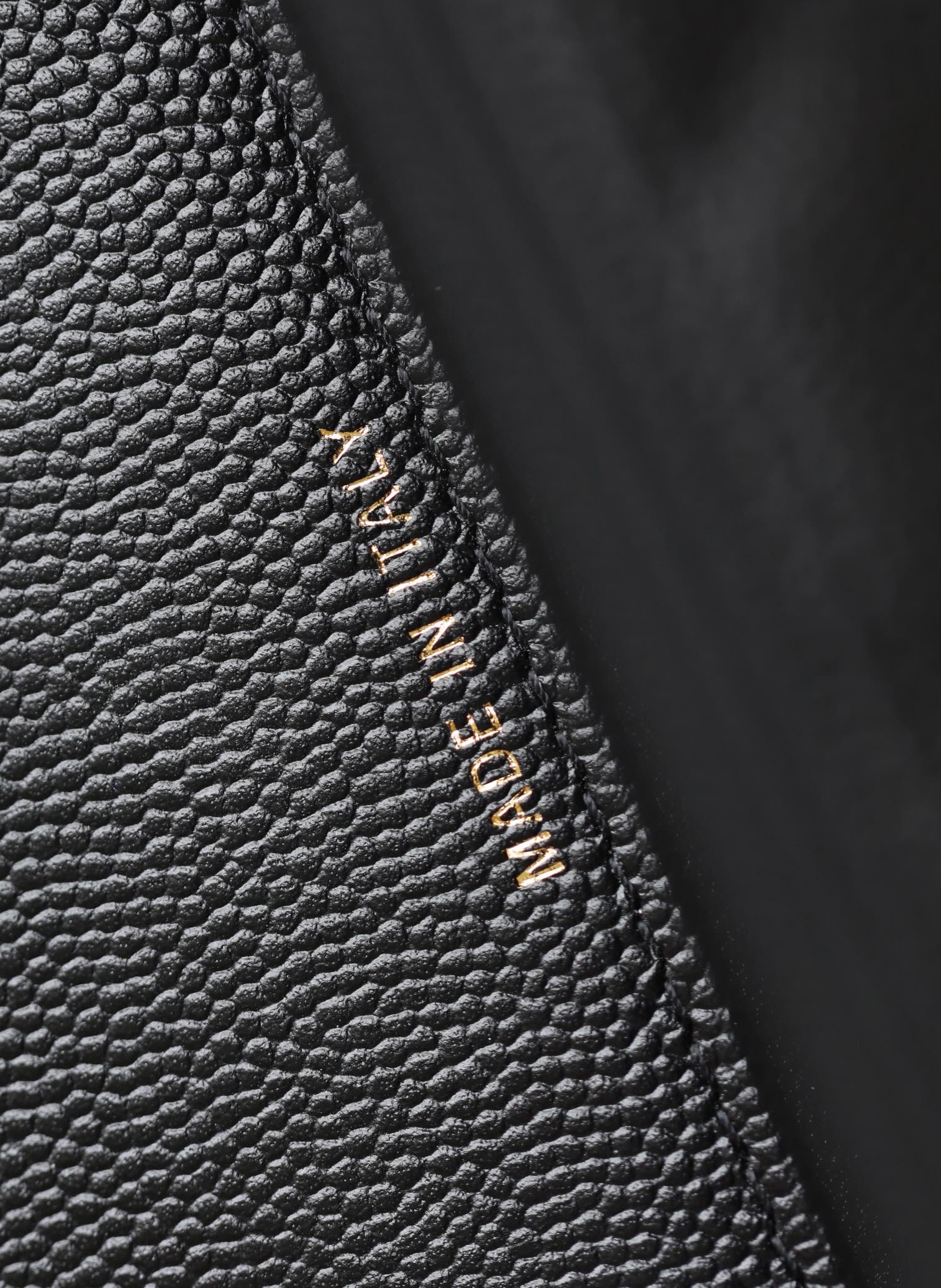 Рюкзак Chanel 25c Mailman - черный