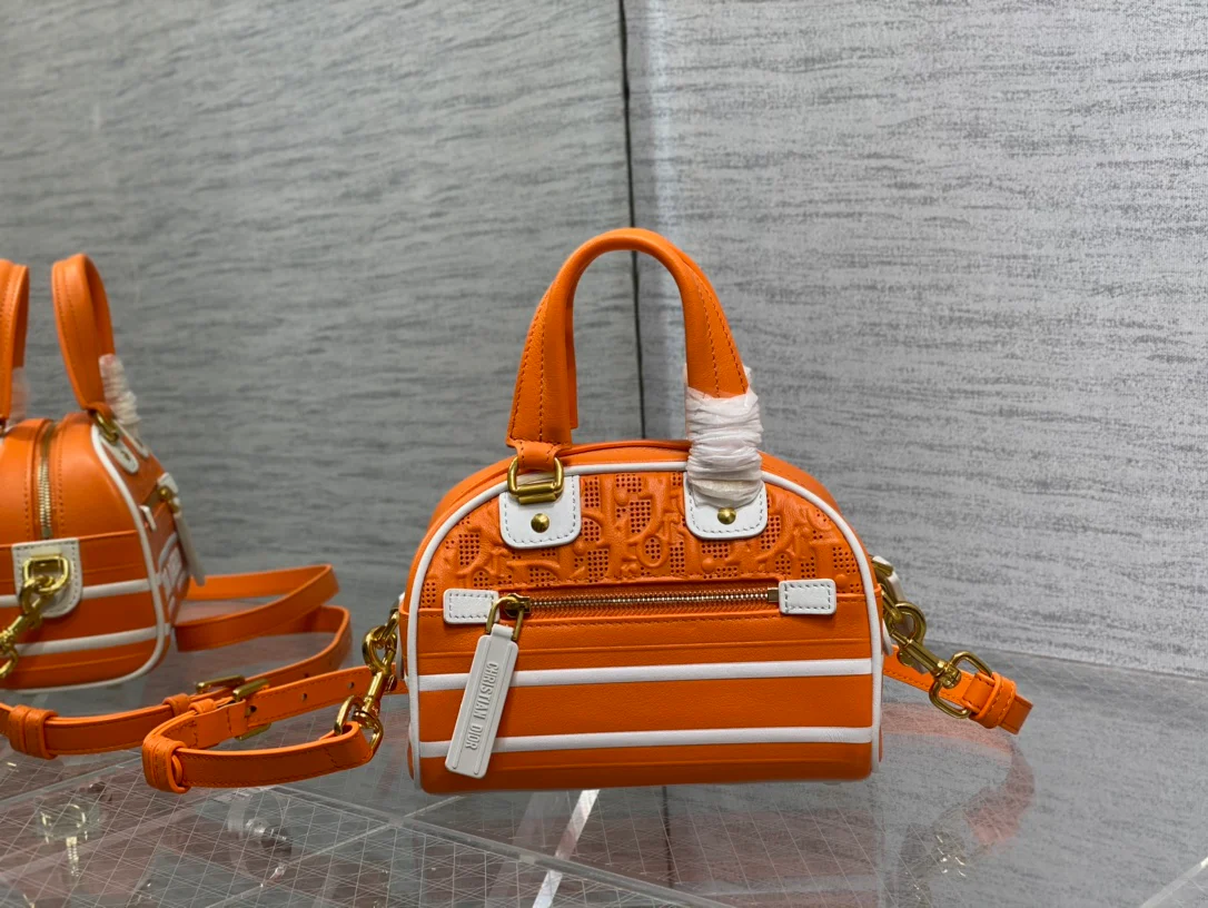 Сумка-боулинг Dior из коллекции весна/лето 2022 Vibe, маленький размер 4