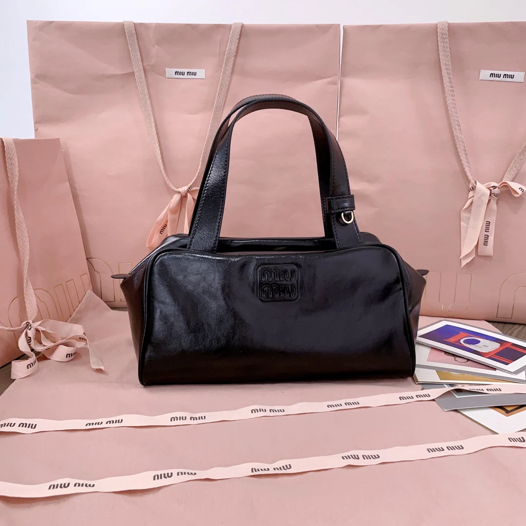 Сумка для боулинга Miu Miu-5bb182, подмышечная, черная.