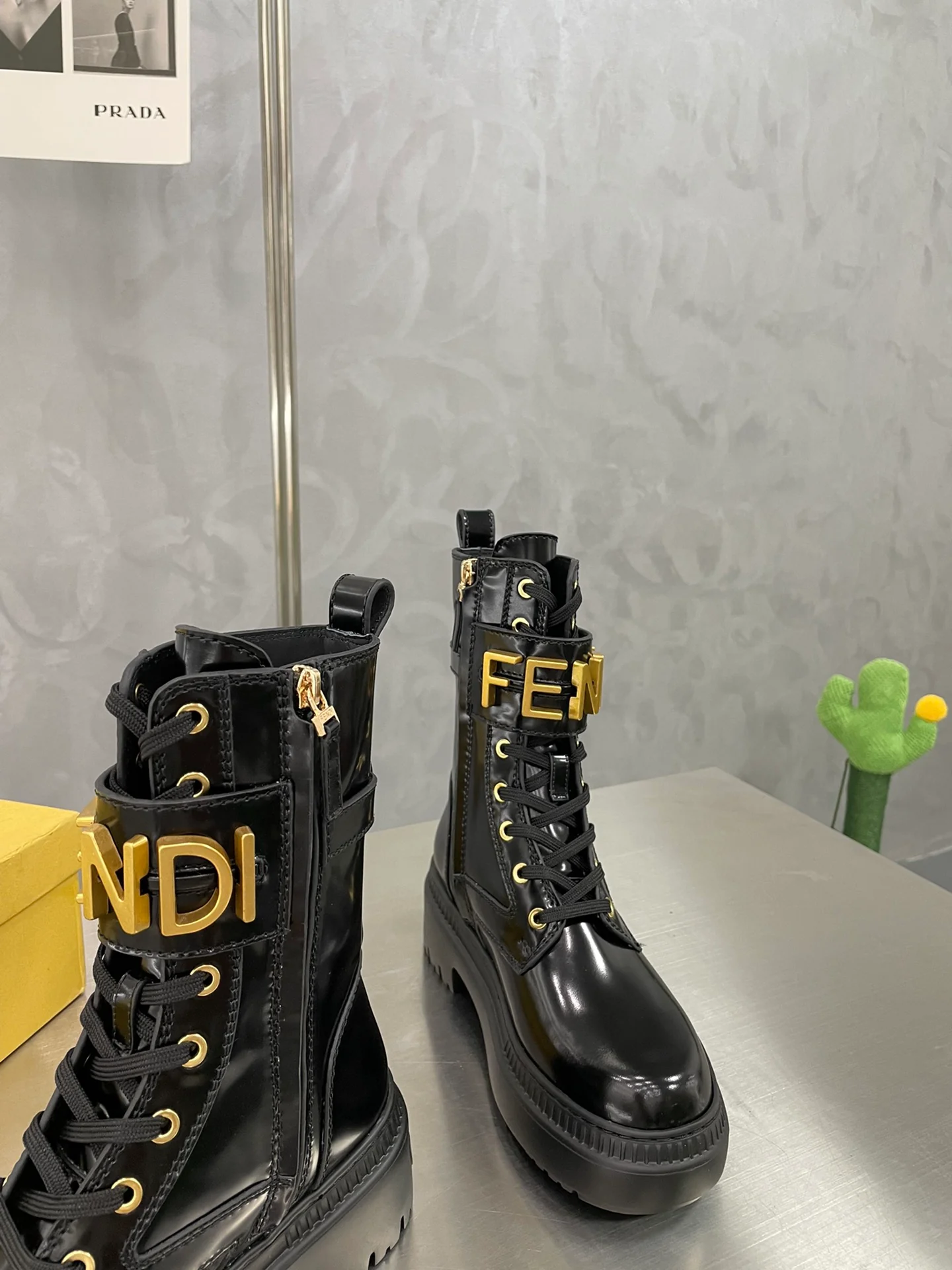 Сапоги для верховой езды Fendi средней высоты - черные