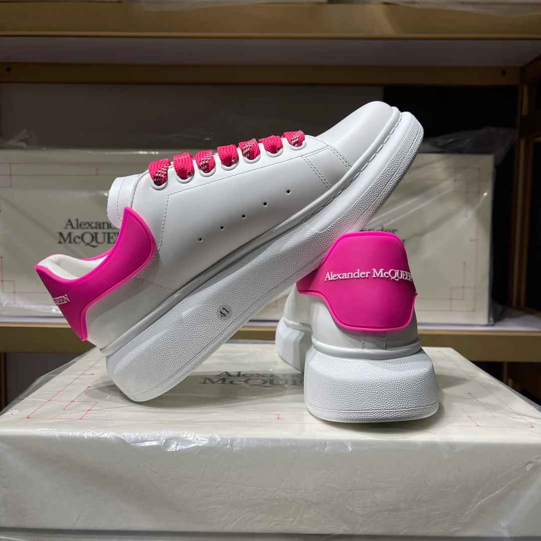 Классические белые кроссовки McQueen - унисекс - розово-красный каблук - премиум-издание