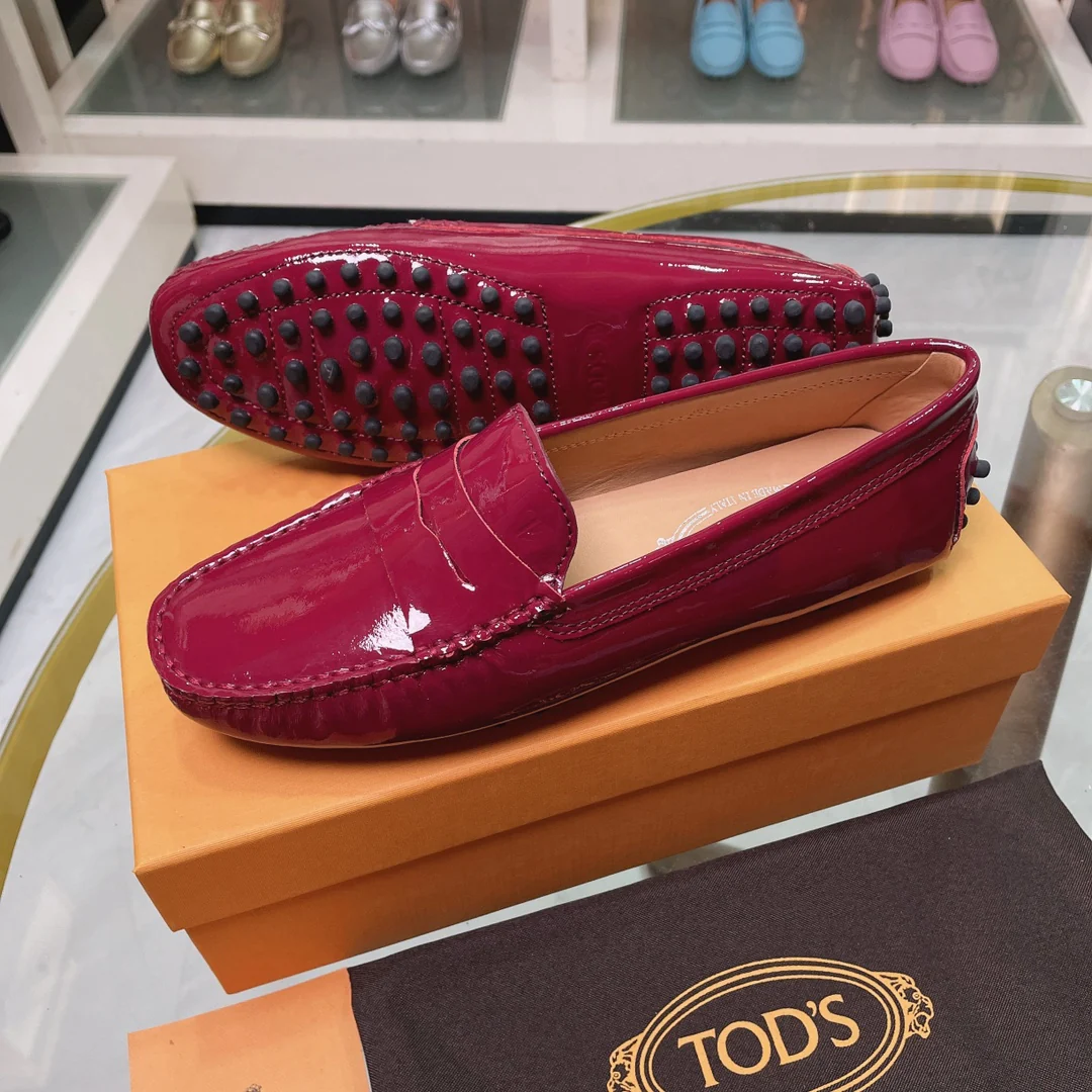 Лоферы Tods из лакированной кожи - туфли без шнурков - 1
