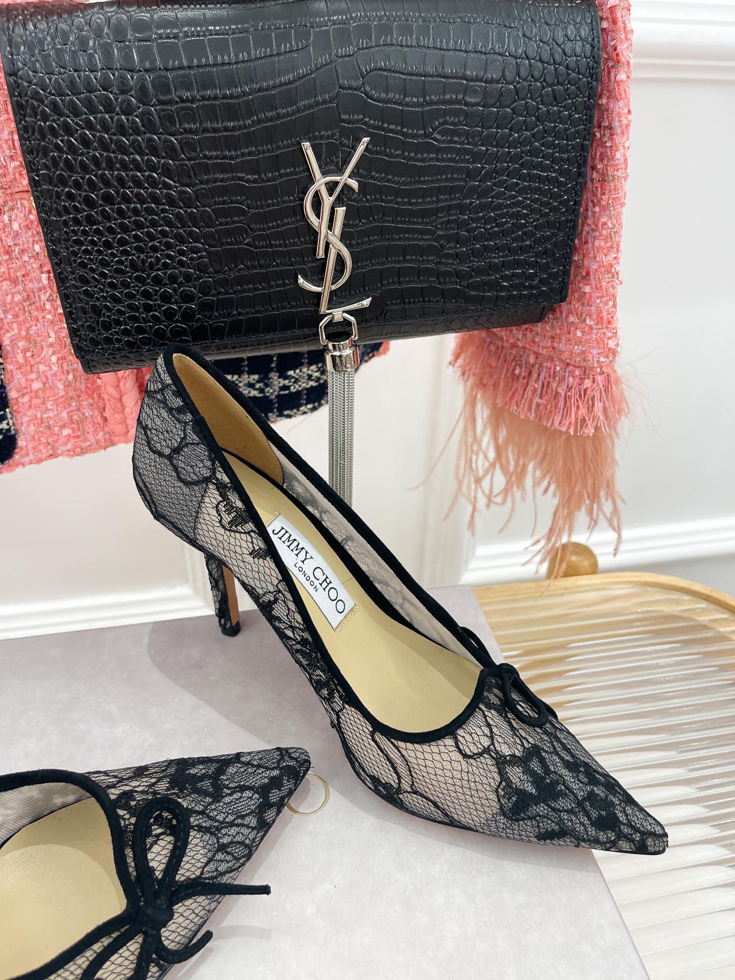 Jimmy - Новинка сезона весна/лето 2022 - Туфли на высоком каблуке с бантом и кружевом - 1