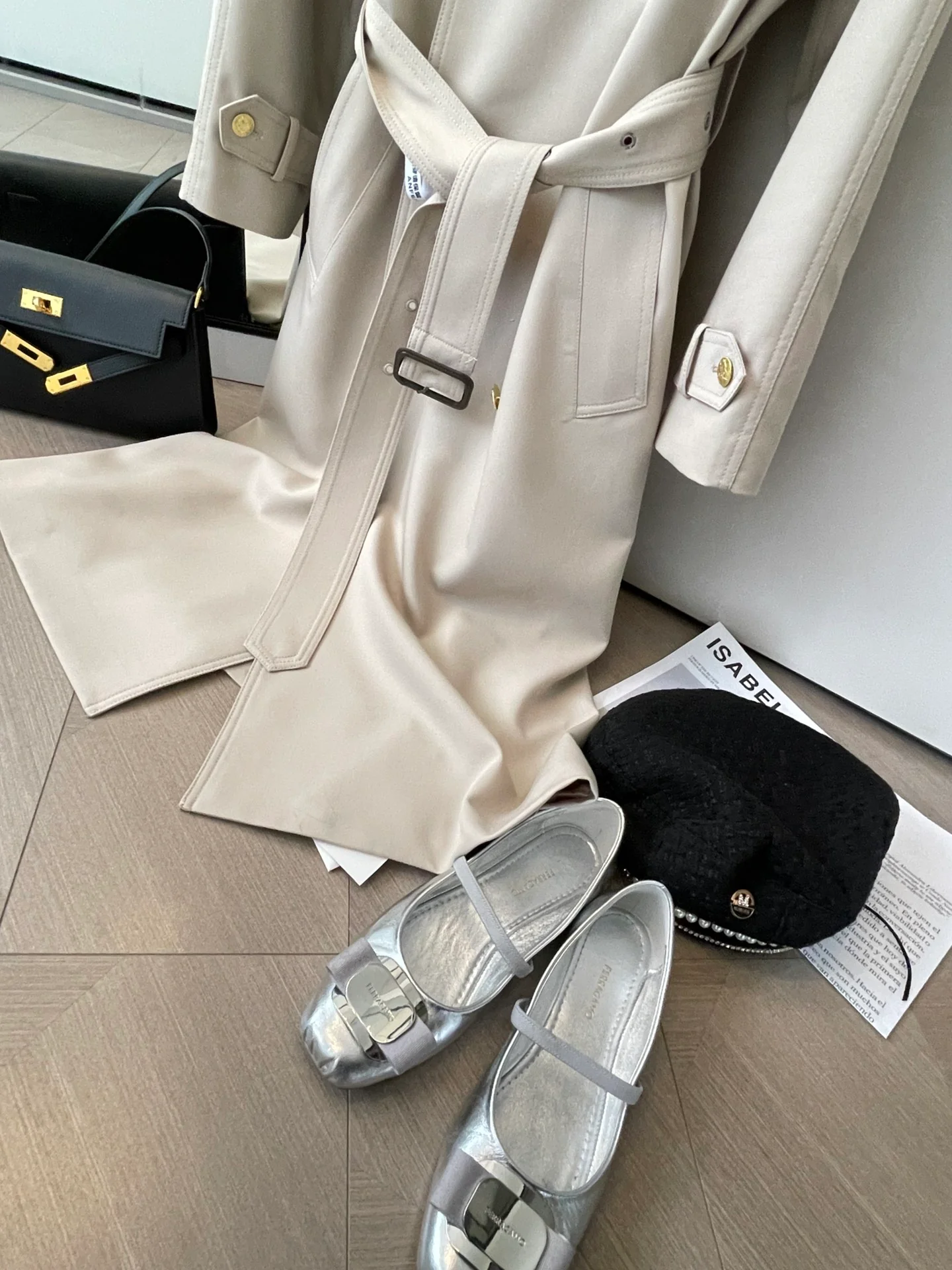 Burberry 2403 - Объемный тренч