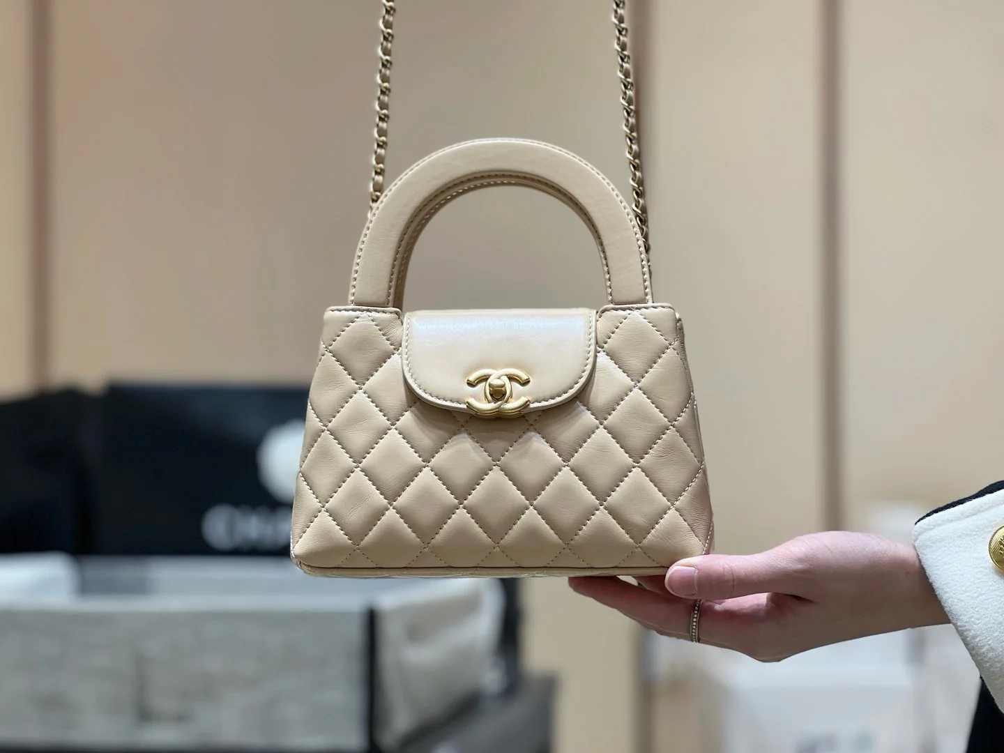 Chanel 25c Kelly - Абрикосовый