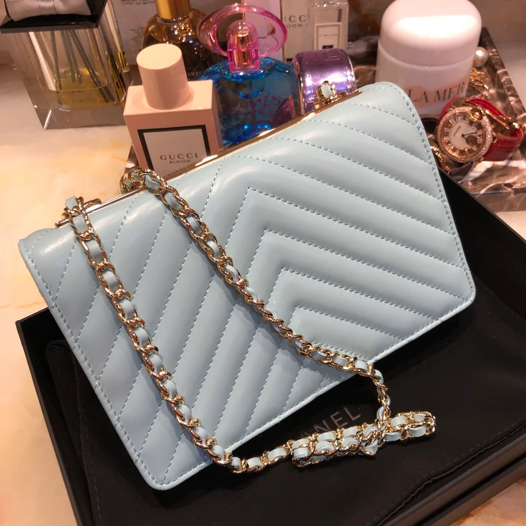 Chanel-trendy-cc-woc-19cm-5