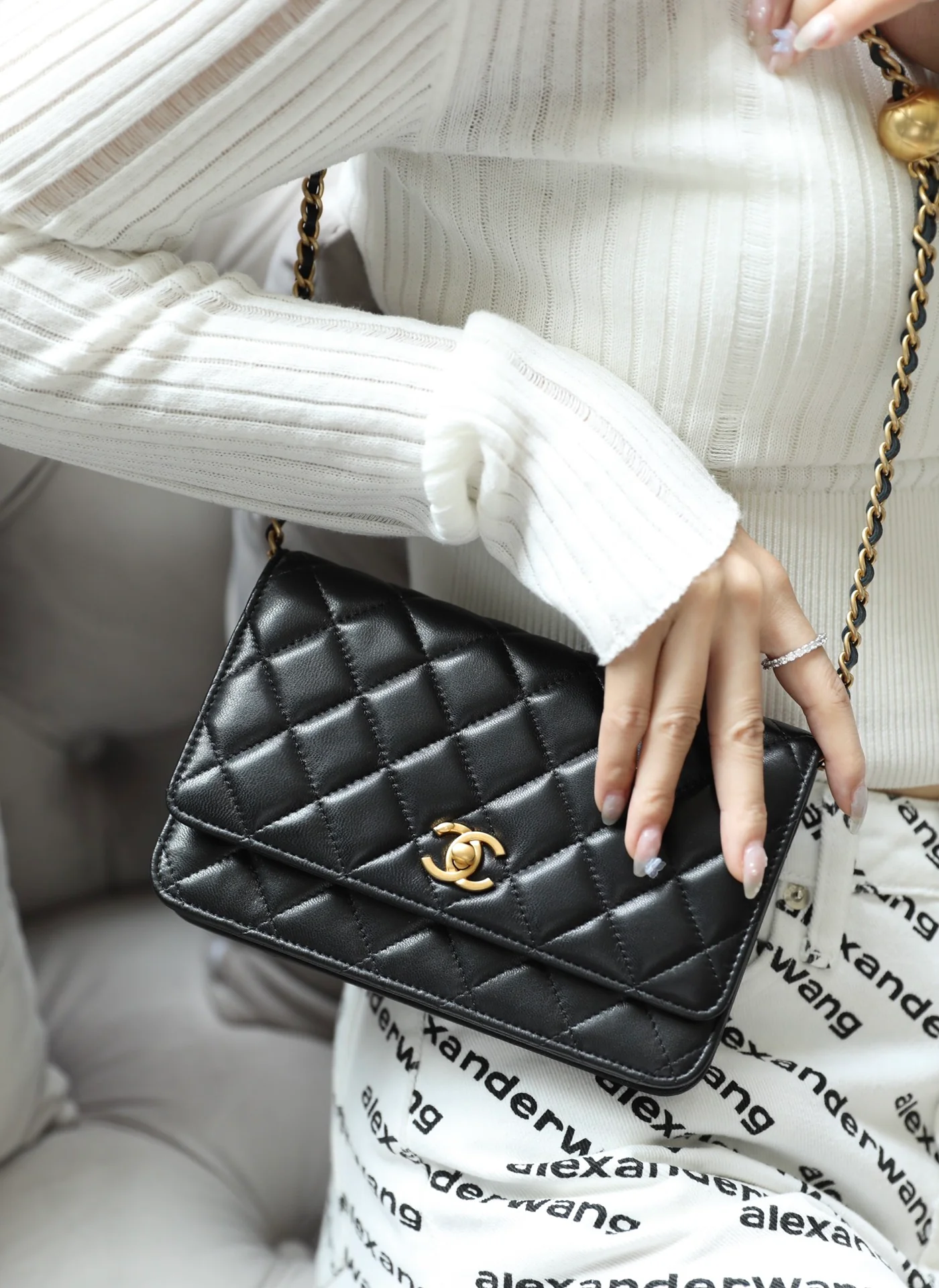 Chanel - Gold Ball WOC - Овечья кожа - Черный