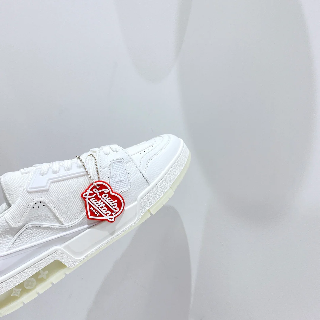 Обувь LV - кроссовки LV, стиль - парная модель - повседневная обувь