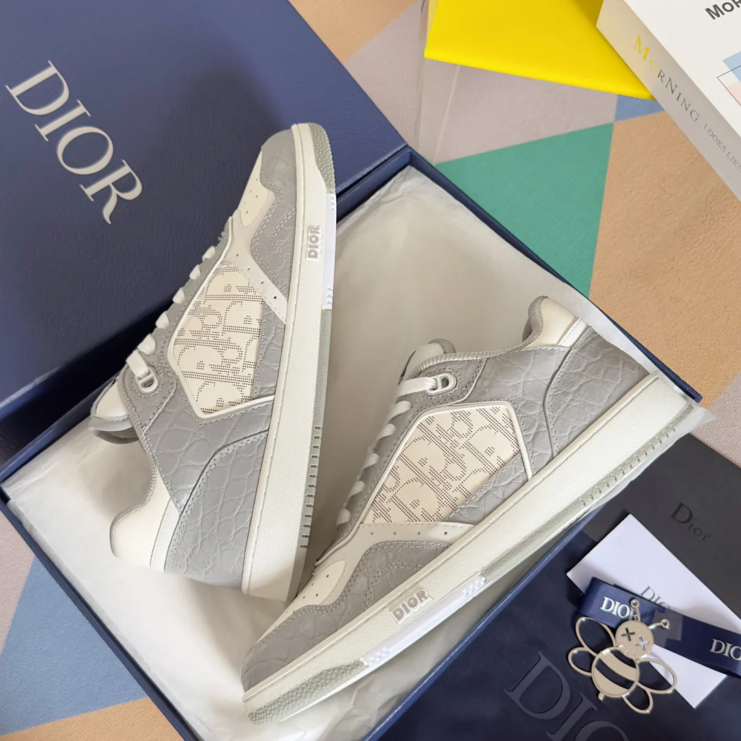 Новинка 2023 года от Dior - Серия B27 - Повседневные кроссовки с монограммой и каменным узором - Унисекс - Серые