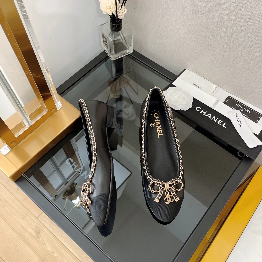 Балетки Chanel с цепочкой и бантом - из овечьей кожи