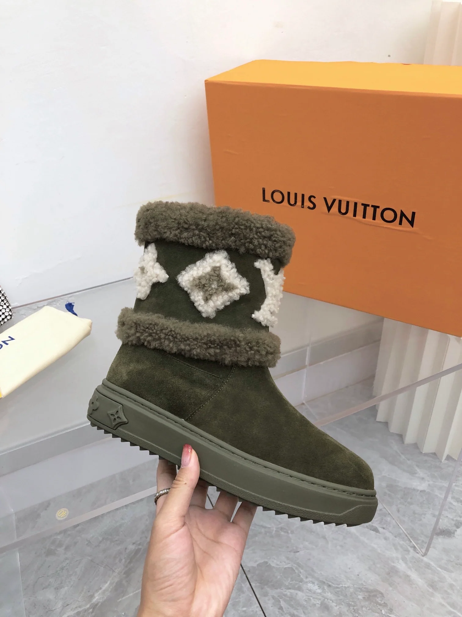 LV - Ботильоны из овечьей шерсти - зелёные