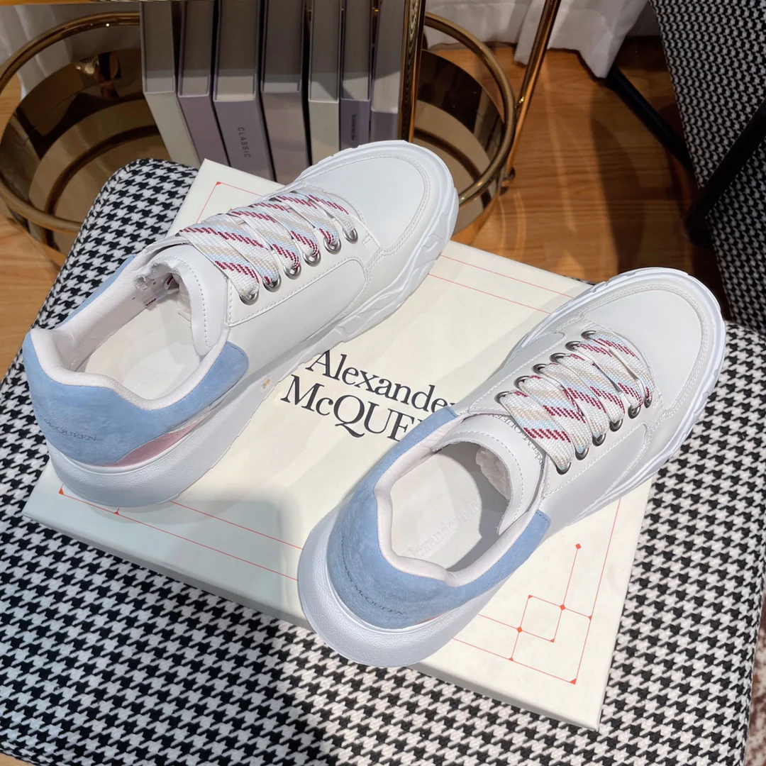 McQueen - Новые кроссовки - Светло-голубая задняя часть