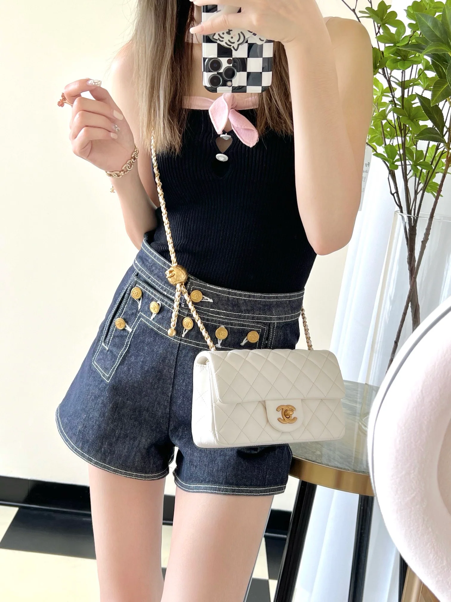 Мини-платье Chanel CF Gold Ball - белое